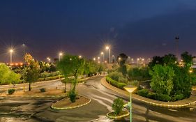 منتجع وفندق المطار السياحي